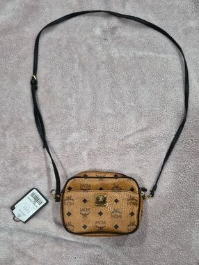MCM Cross body HANDBAG AUTHENTIC